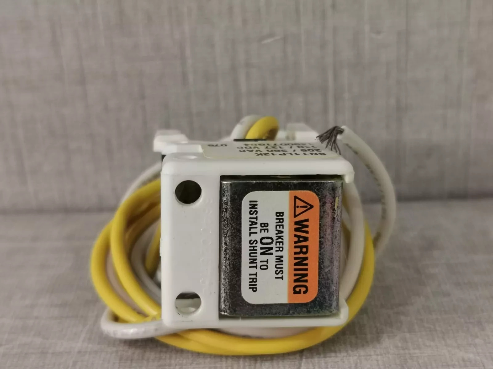 EATON SNT1LP12K Shunt Trip for Cutler-Hammer Type F Breaker 1490D71G04 New