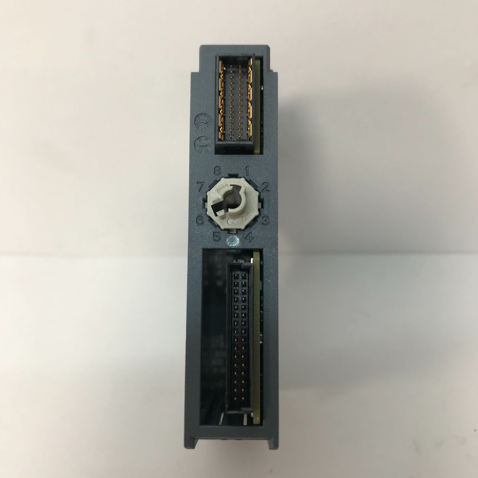 Siemens Simatic S7 6ES7135-6GB00-0BA1 Analog Output Module- New Unused Surplus