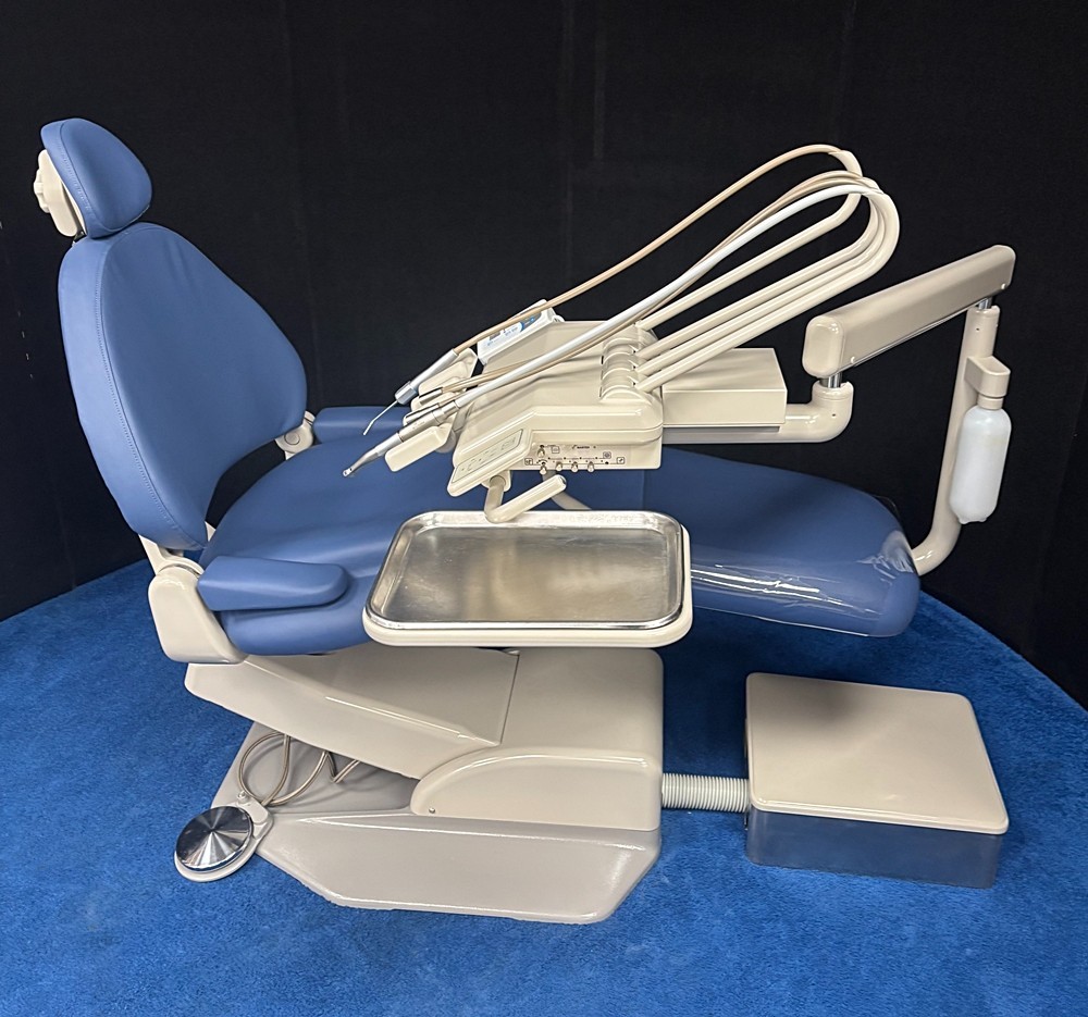 ADEC 1040 Chair w/ Radius Euro Delivery, Vector Electric Handpiece System, Vinyl