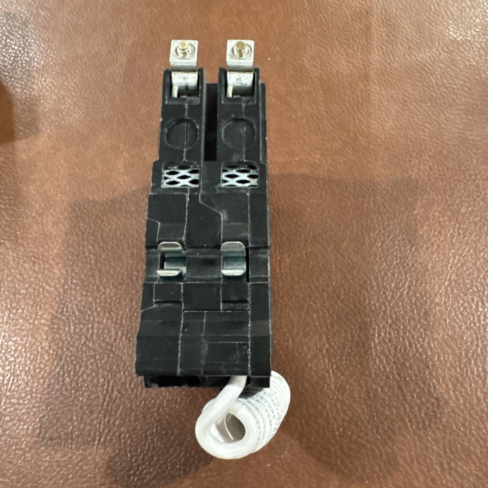 Square D 2P 30A QOB230GFI 2 Pole 30 Amp 120/240V GFCI Bolt On Circuit Breaker