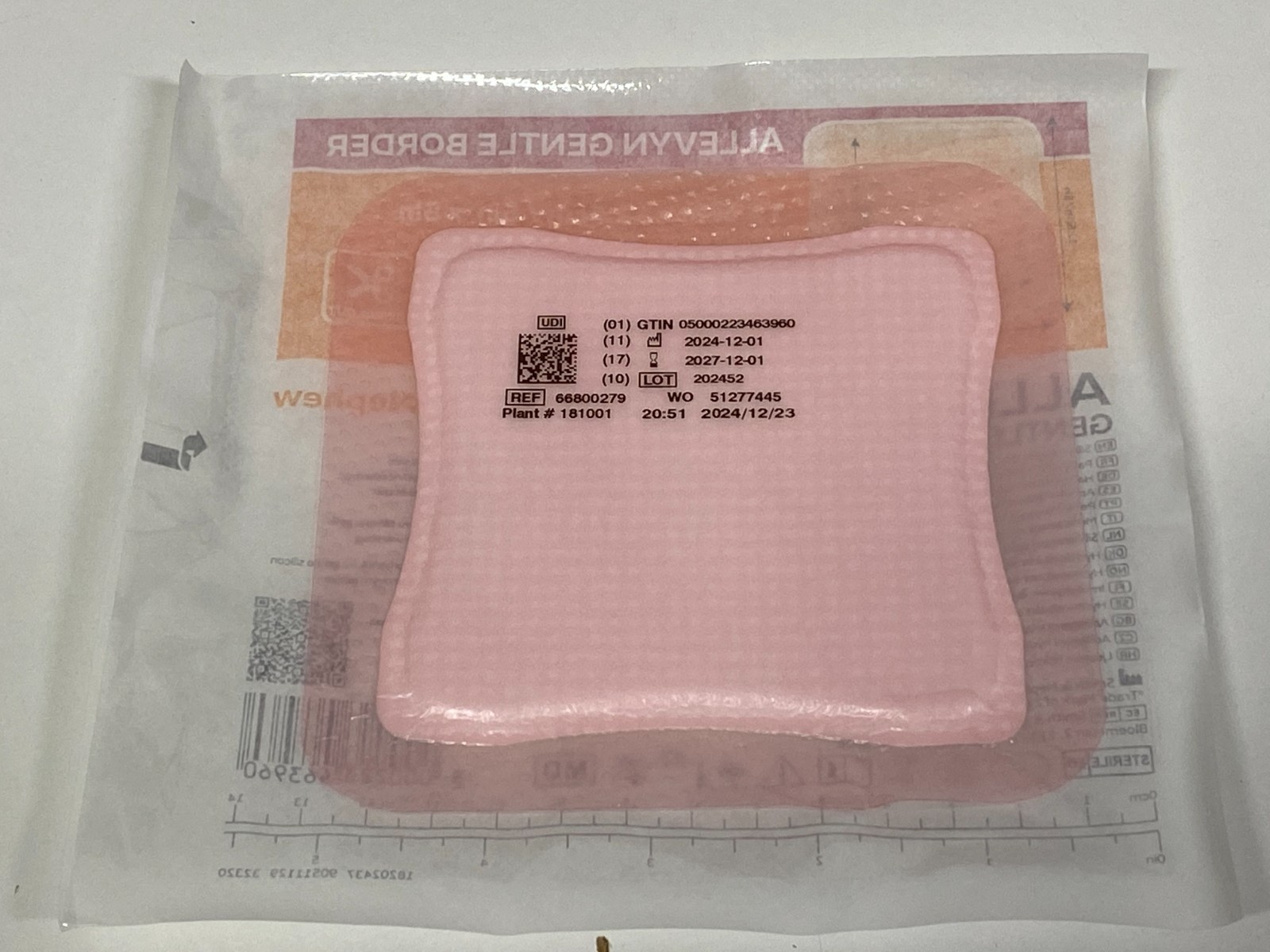 Lot of 42 Allevyn Gentle Border 66800279 Exp. 2026-03- 2027-12 (*H31/AA35/AA26*)