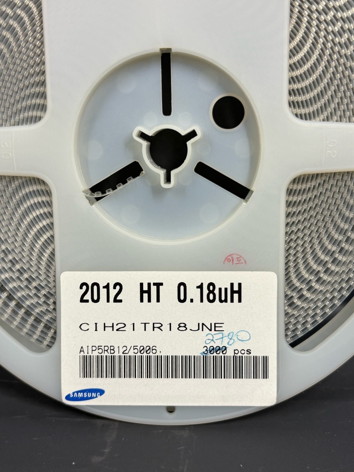 2700pcs Samsung CIH21TR18JNE 0.18uH 2012 SMD Chip Inductors Reel