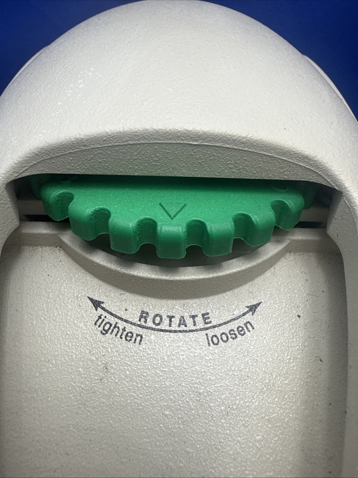 Bio-Rad MJ Mini PTC- 1148 Personal PCR Thermal Cycler Screen Has Dent