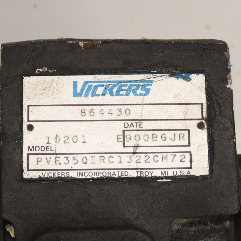 Vickers PVE35QIRC1322CM72 864430 Hydraulic Piston Pump