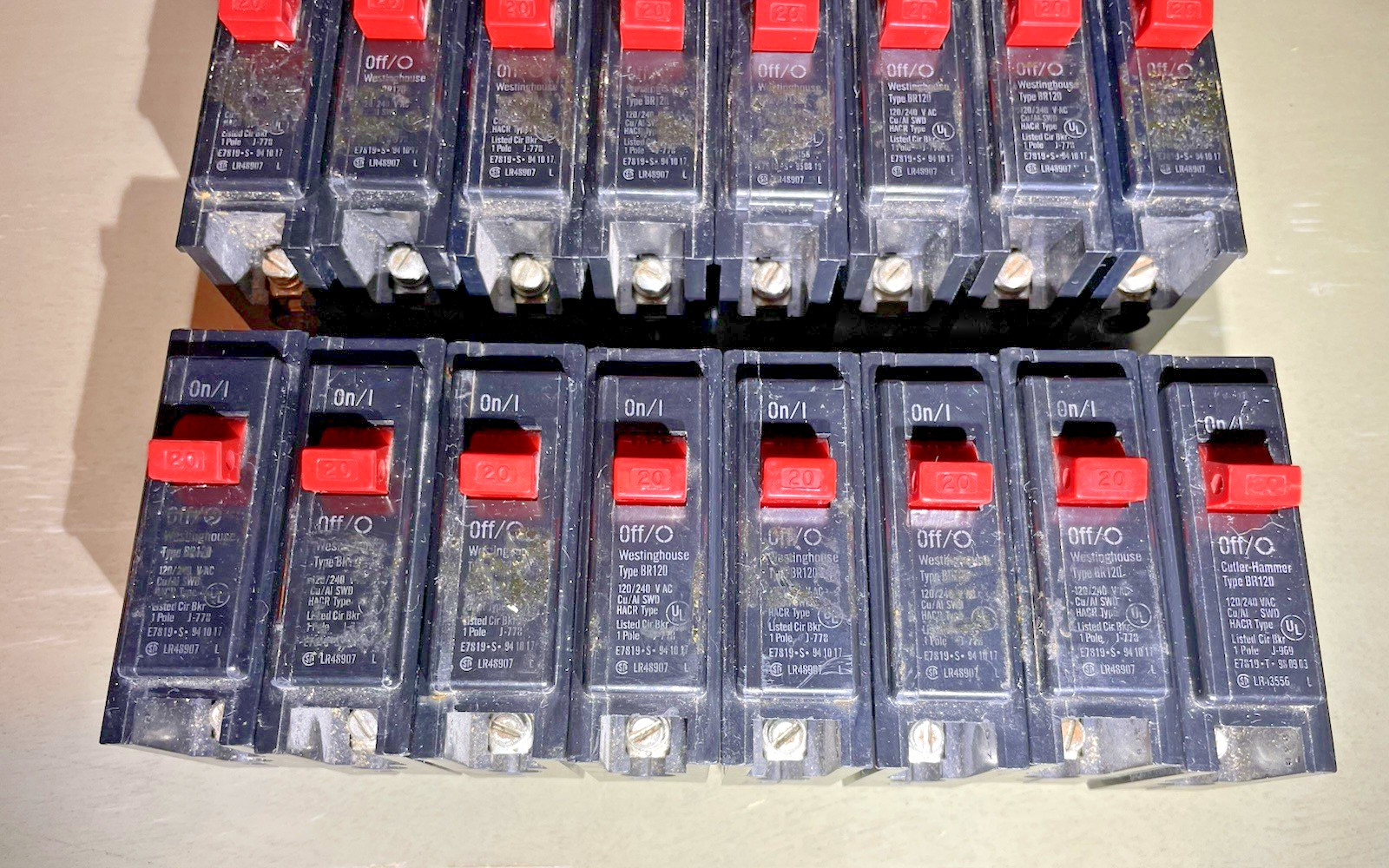 (16) Eaton BR120 Thermal Magnetic Circuit Breaker, Lot of 16 ***FREE SHIPPING