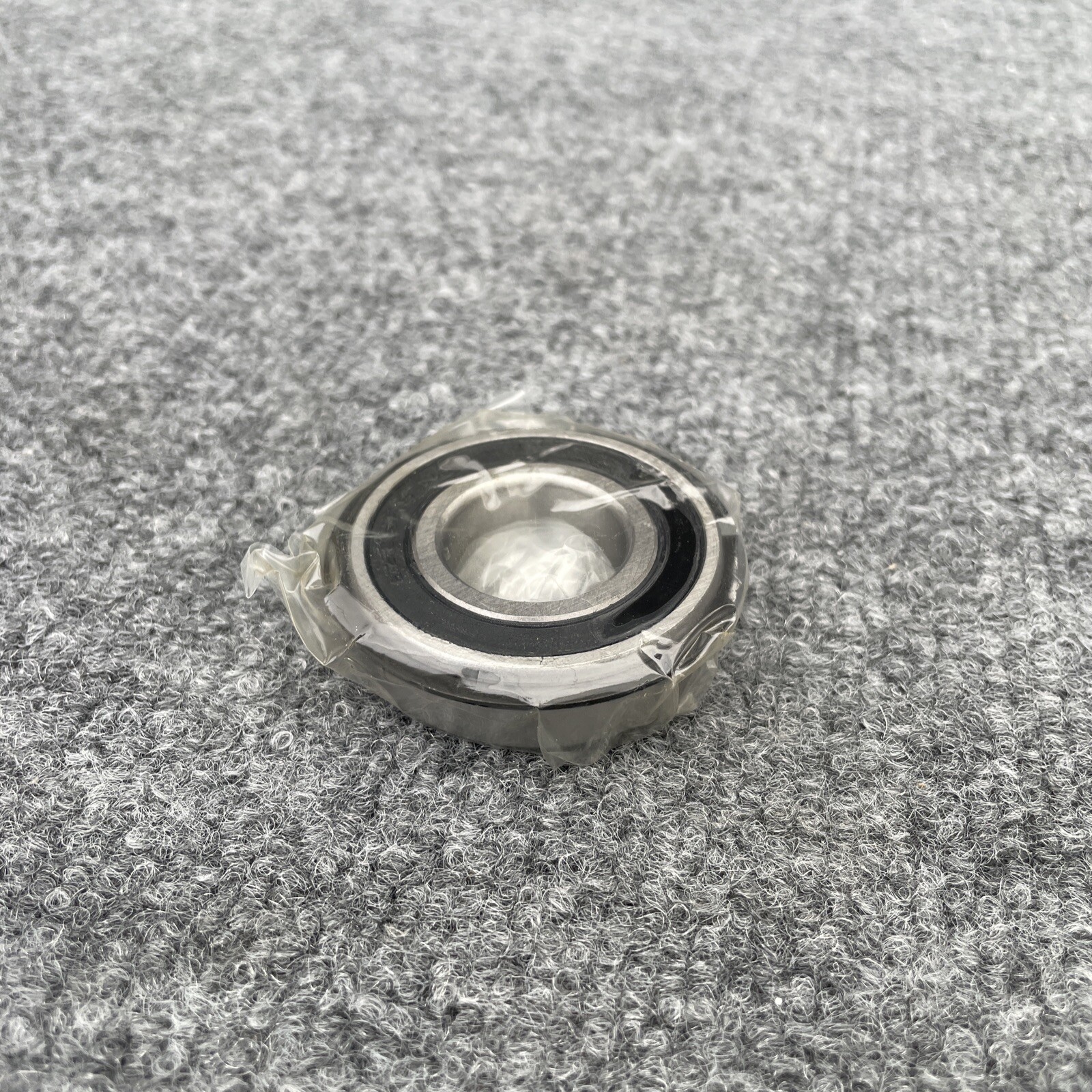 Lot of 5 – 6205 -2RSNR EMQ Ball Bearing 2 Rubber Seals-Snap Ring 25mmX52mmX15mm