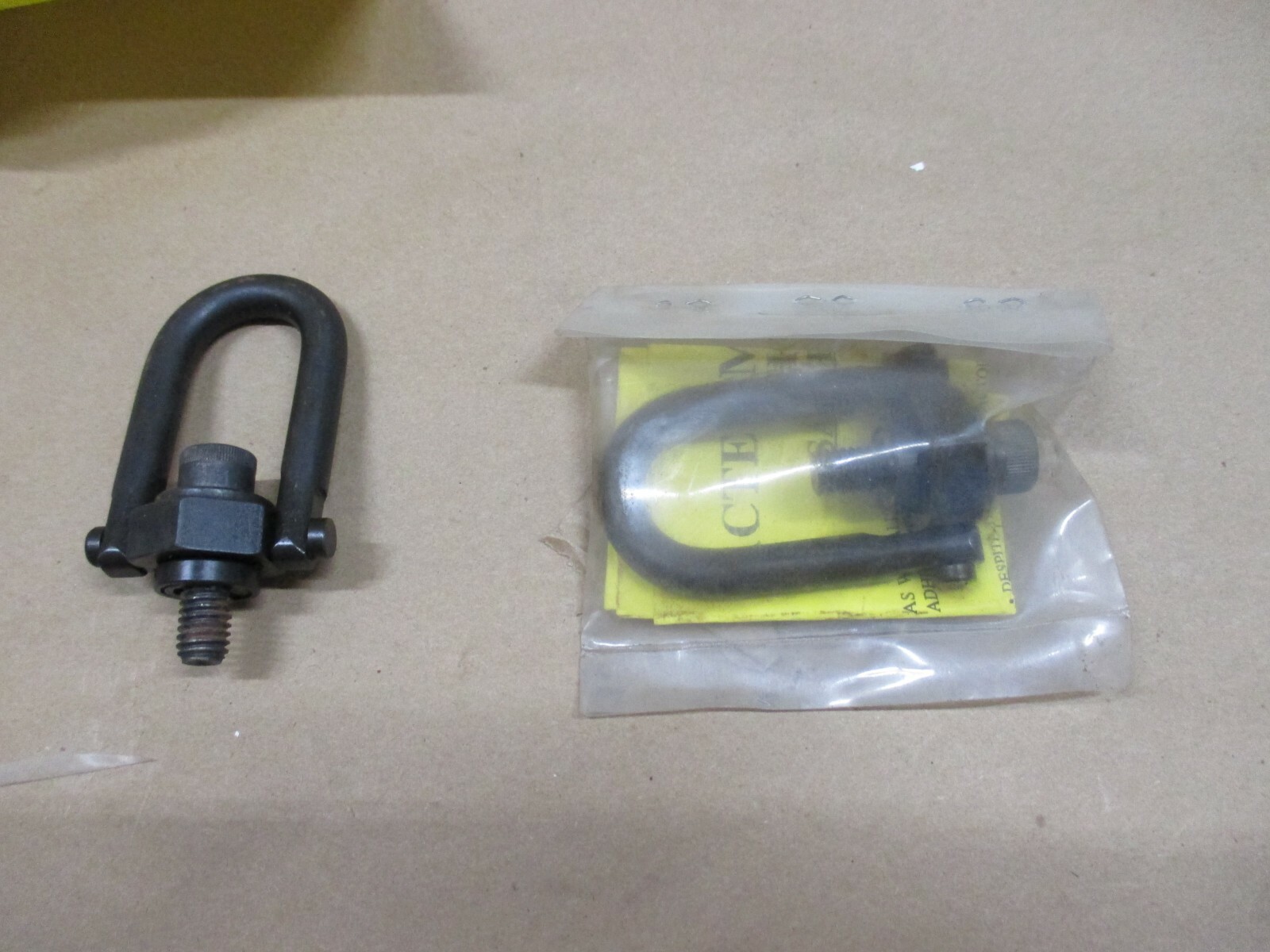 46106 HOIST RING 3/8-16″ THREADS LOAD 1000 LB AEROSPACE QUALITY NEW