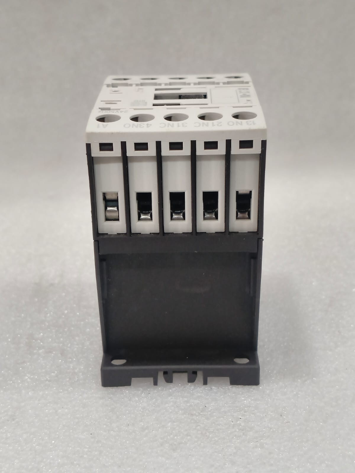 EATON DILA-22 XTRE10B22U CONTROL RELAY 20A 24VAC FAST SHIPPING