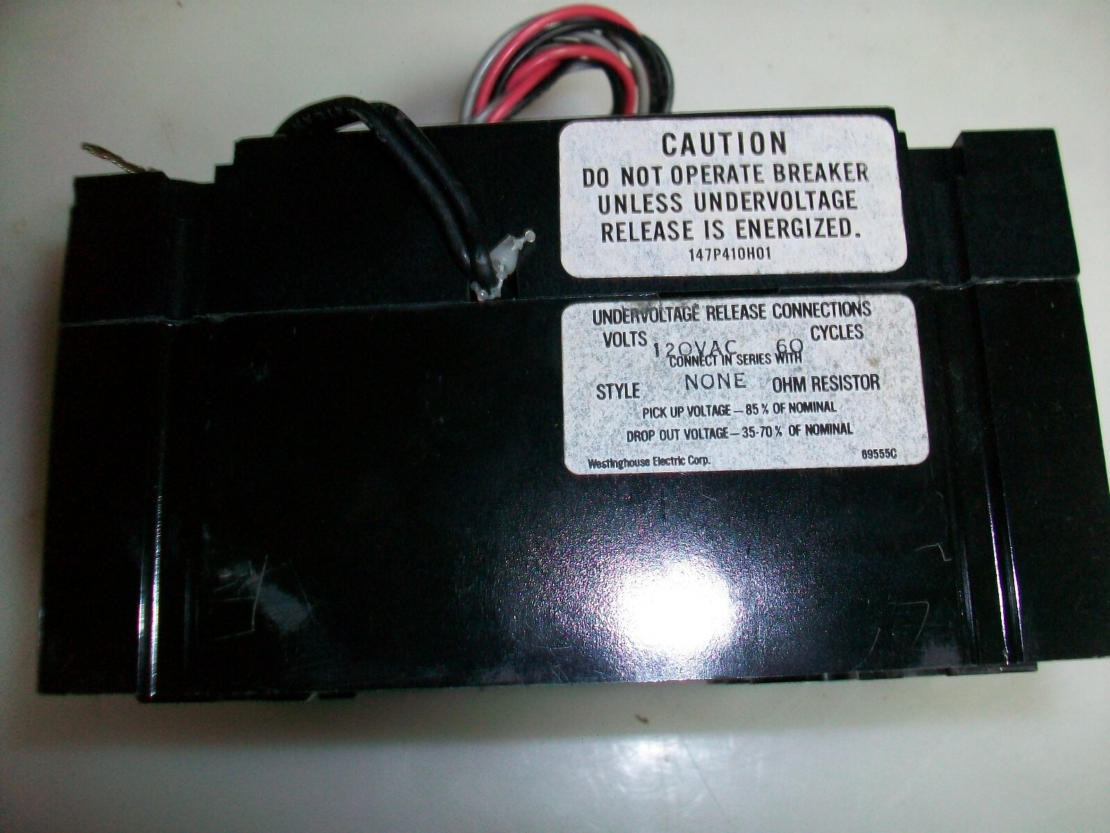 WESTINGHOUSE FB3100 100 A 3P 600 V. Ac. CIRCUIT BREAKER W/1A-1B AUX SW. AND
