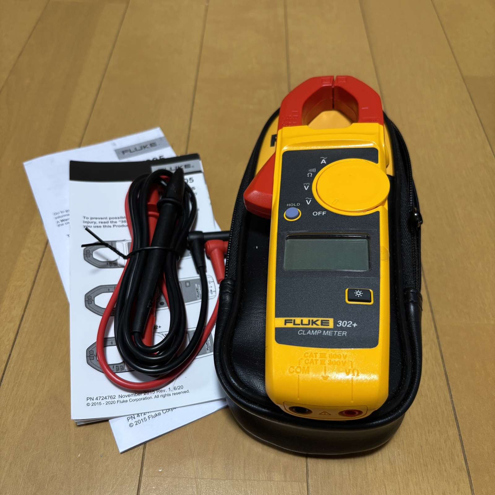 FLUKE 302+ Handheld Digital Clamp Meter Multimeter Tester DMM AC/DC Volt F302