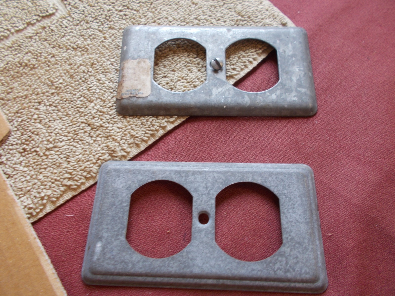 VTG INDUSTRIAL OUTLET COVER RACO NO NAME METAL MIZED LOT SIZES LOT – 14 NEW USED