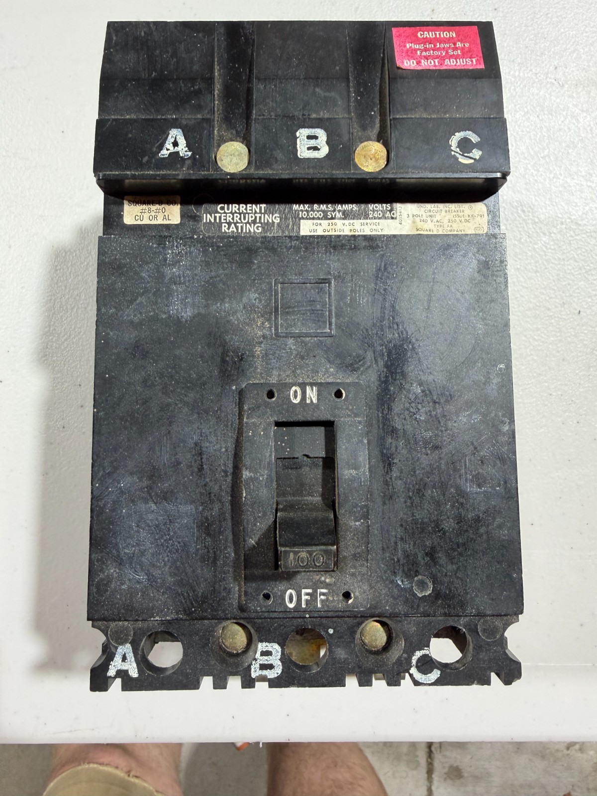 Square D FA36100 Circuit Breaker *Black Face*