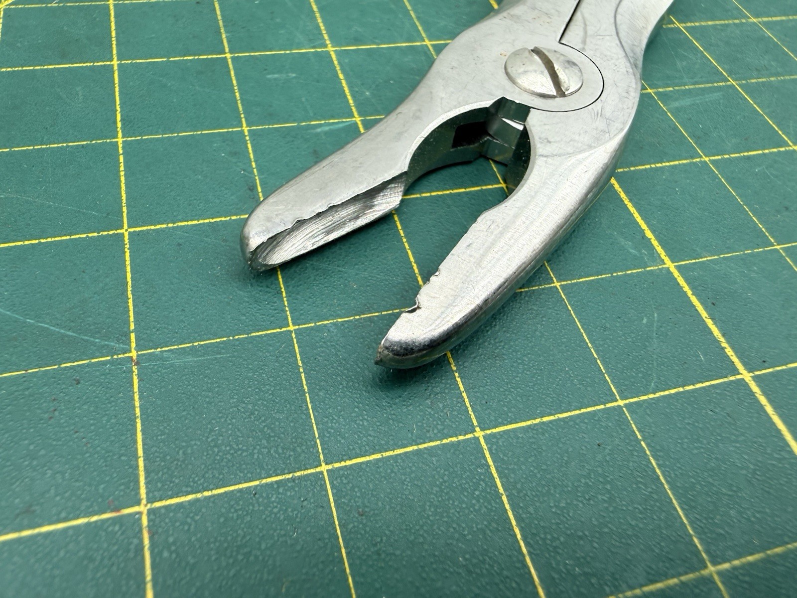 Aesculap FO526R Leksell Bone Rongeur Forceps 245mm 9.6″ Orthopedic Surgical