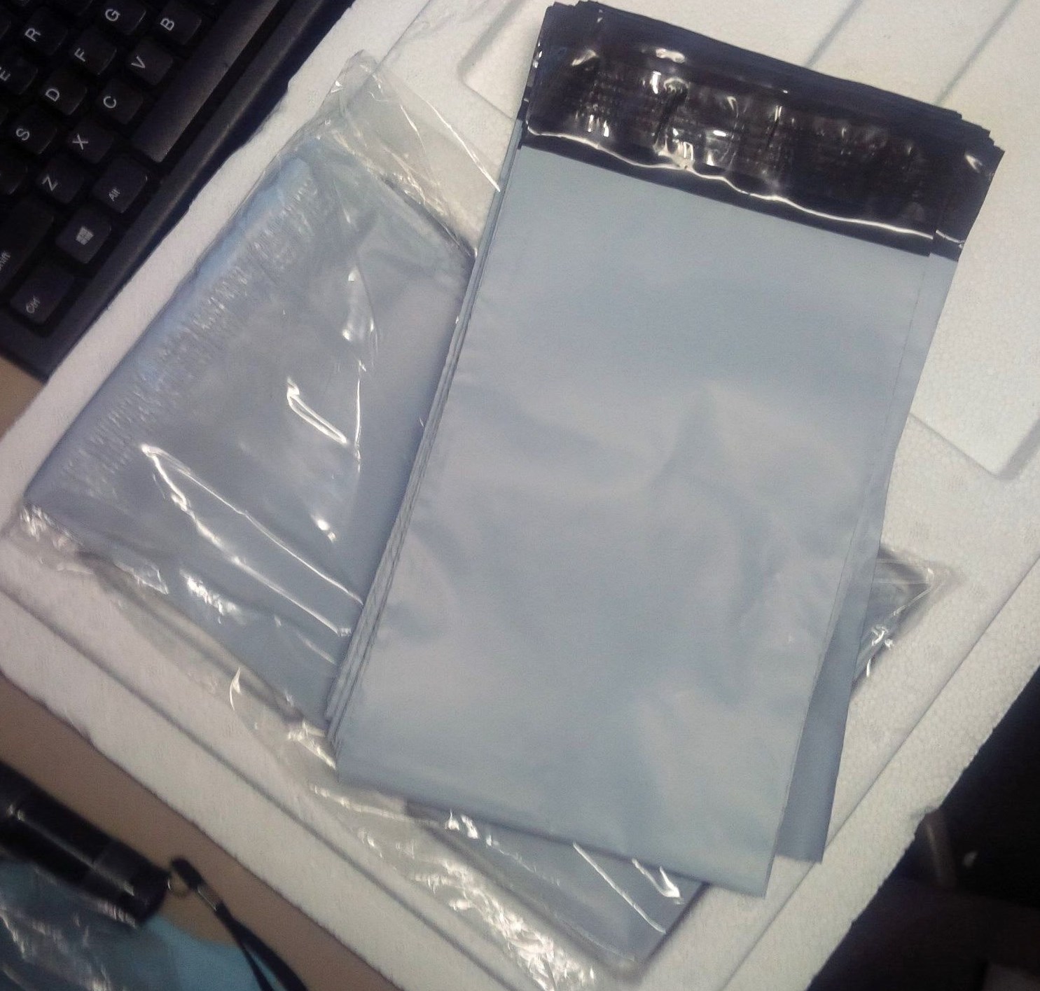 8 ea 24×24 Jiffy Mailer Type Jiffy Poly Mailing Bag Self Seal Bags Trboxtapes