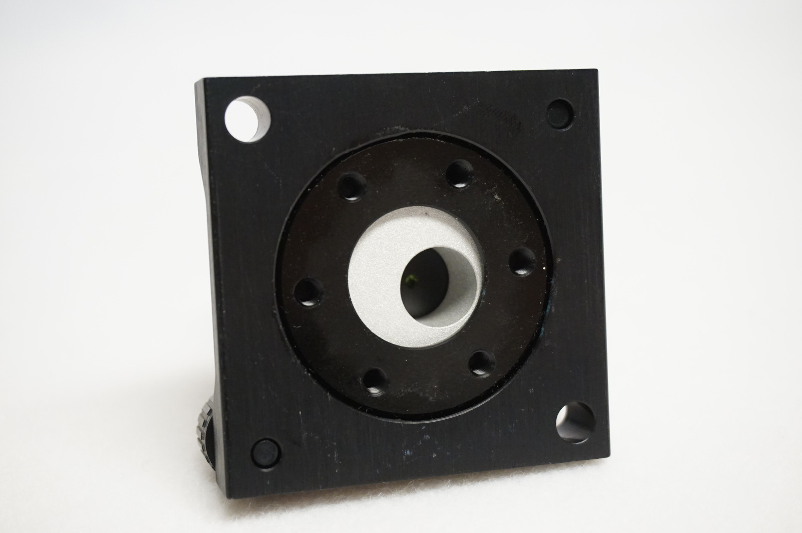 Hoya M-500 Optical Isolator with RSA-1 NRC rotator rotation base – USA