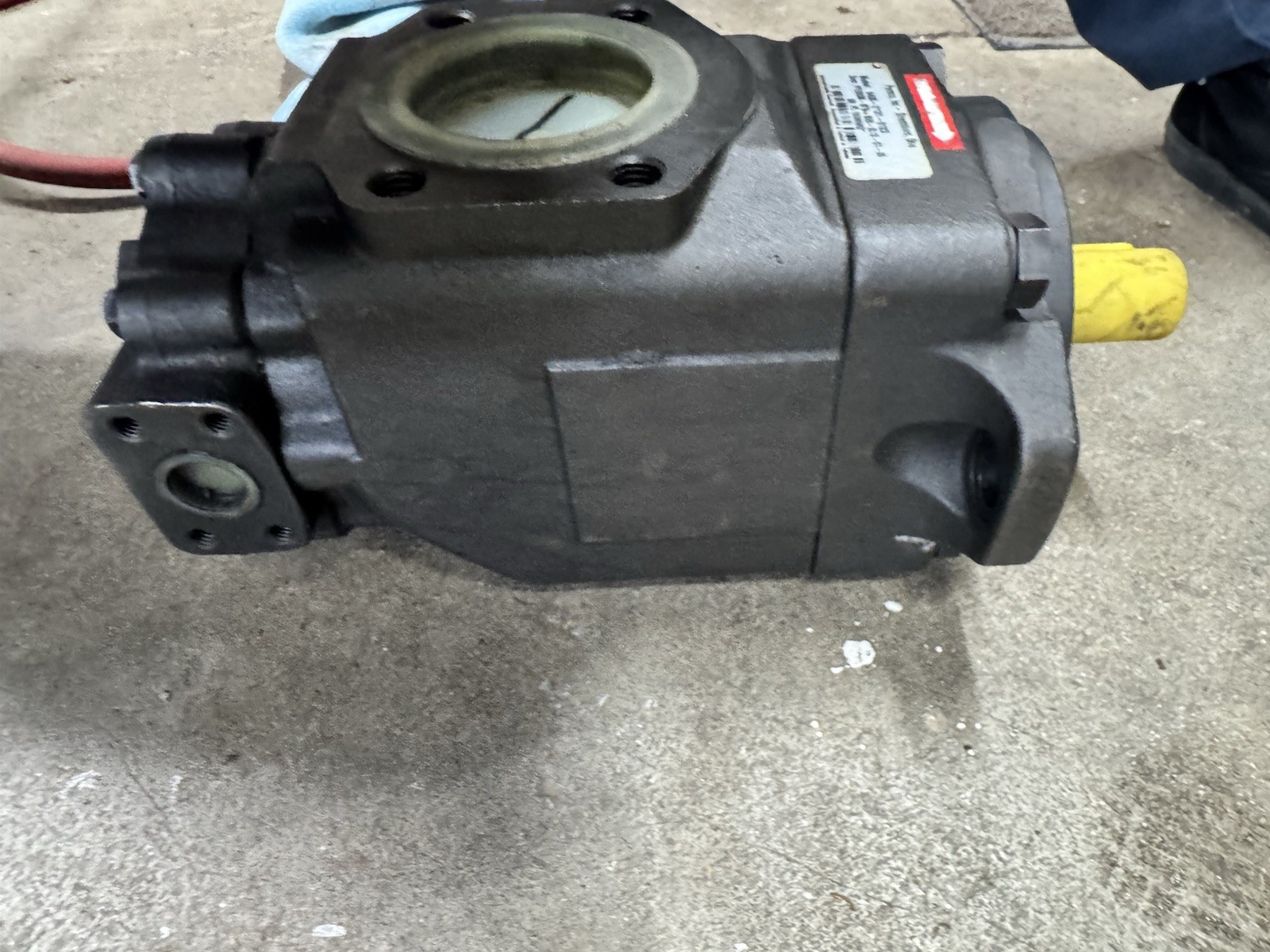 Permco, Inc. Hydraulic Pump Model #6430-2131-0123