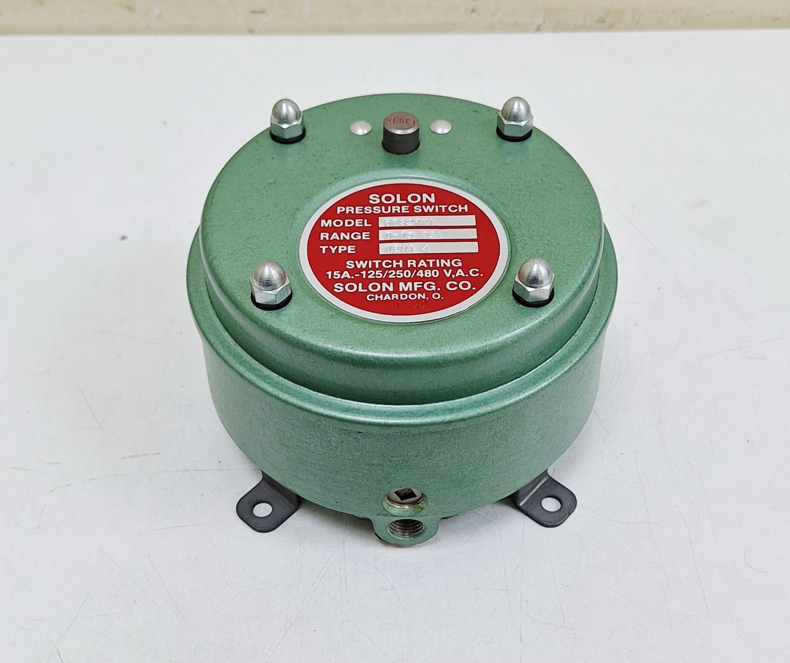 Solon 6PS2RW1 Pressure Switch 15A-125/250/480 VAC Range 0-15 PSI