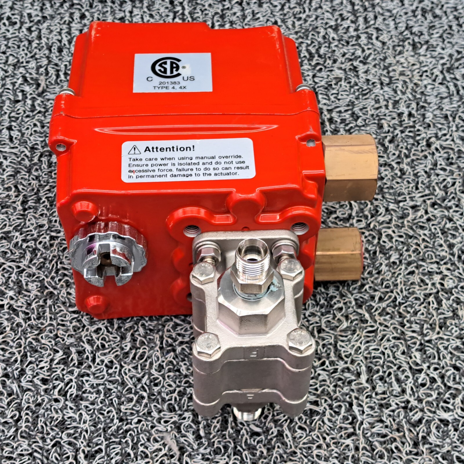 TRIAC Controls NSA 1395 / WE-500 Electric Actuator 115 Used
