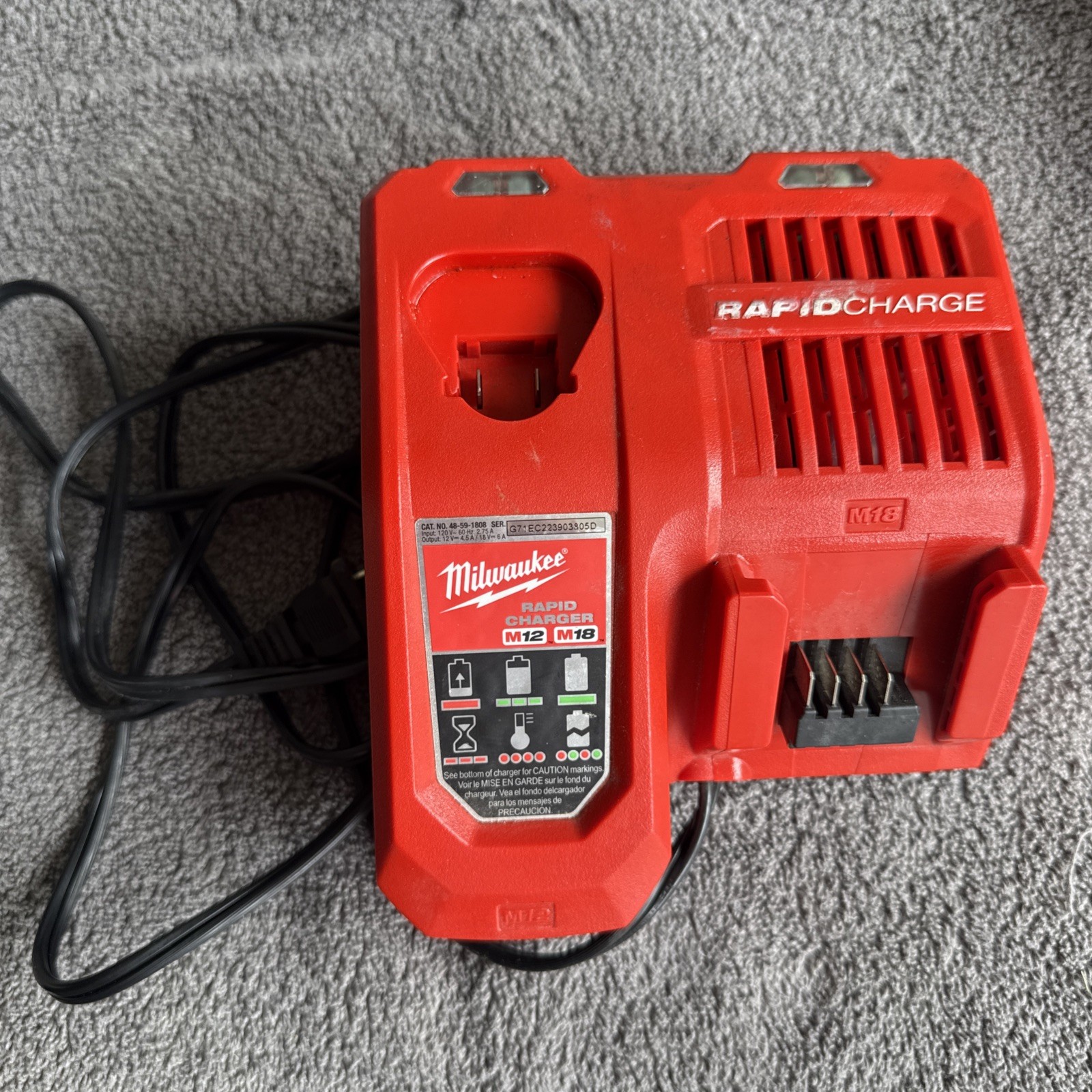 Milwaukee Genuine 48-59-1808 M18 M12 volt Lithium Rapid Charger