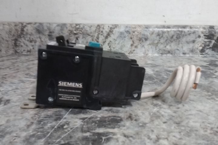 Siemens B215AFH 120/240VAC 15 Amps 2 Poles Miniature Circuit Breaker