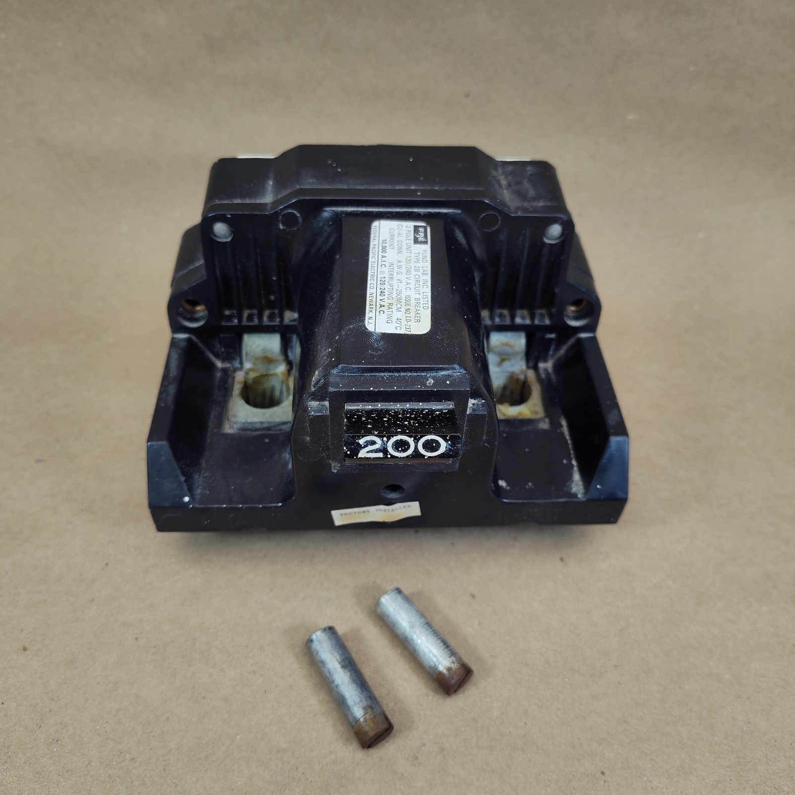 Federal Pacific FPE 200 Amp Type 2B Main Breaker Bolt-On 120/240v