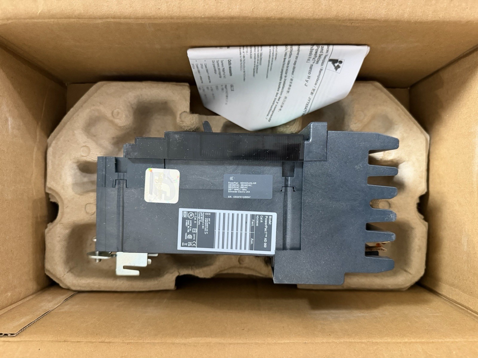 HDA36040 Circuit Breaker Interruptor Automático 3P 40 A 600 V~ 50/60 Hz