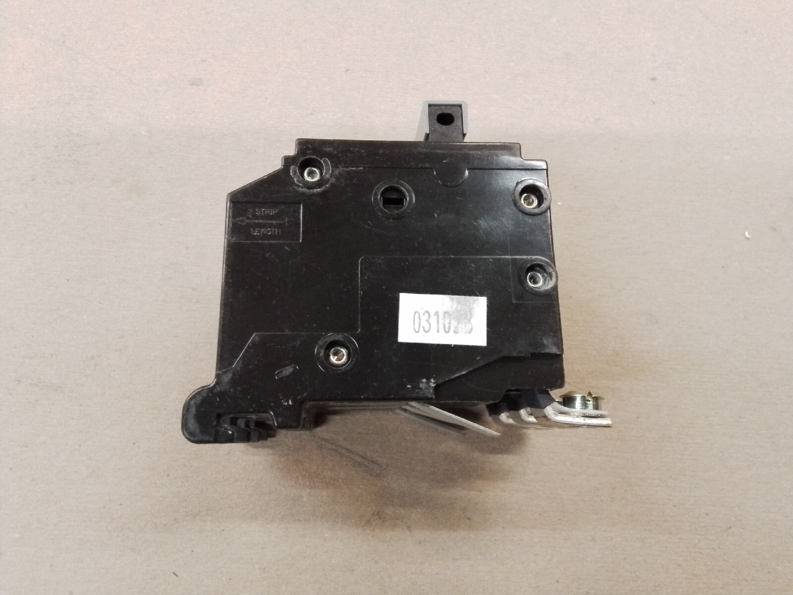 CUTLER HAMMER CHB3100 100A 240V 10kA 10,000 NEW IN BOX Zd-5855 3 Pole Phase