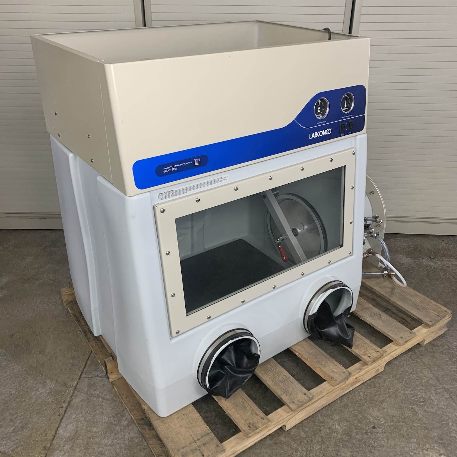 Labconco Controlled Atmosphere Glove Box 5220100 No Controller Broken Gloves