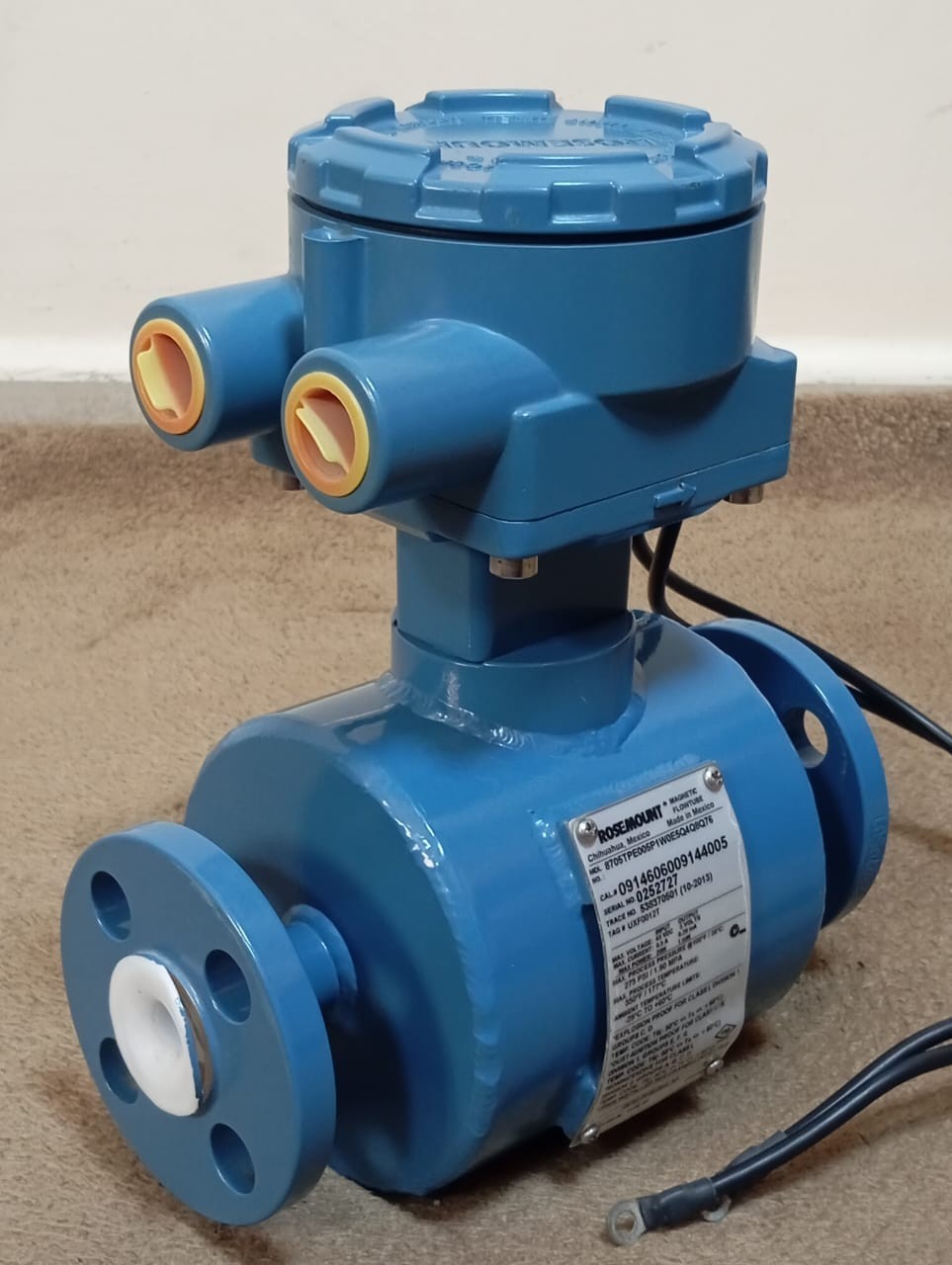 Rosemount / FlowMeter Sensor / 8705TPE005P1W0E5Q4Q8Q76 /275PSI-1.90MPA, 1/2″ 150