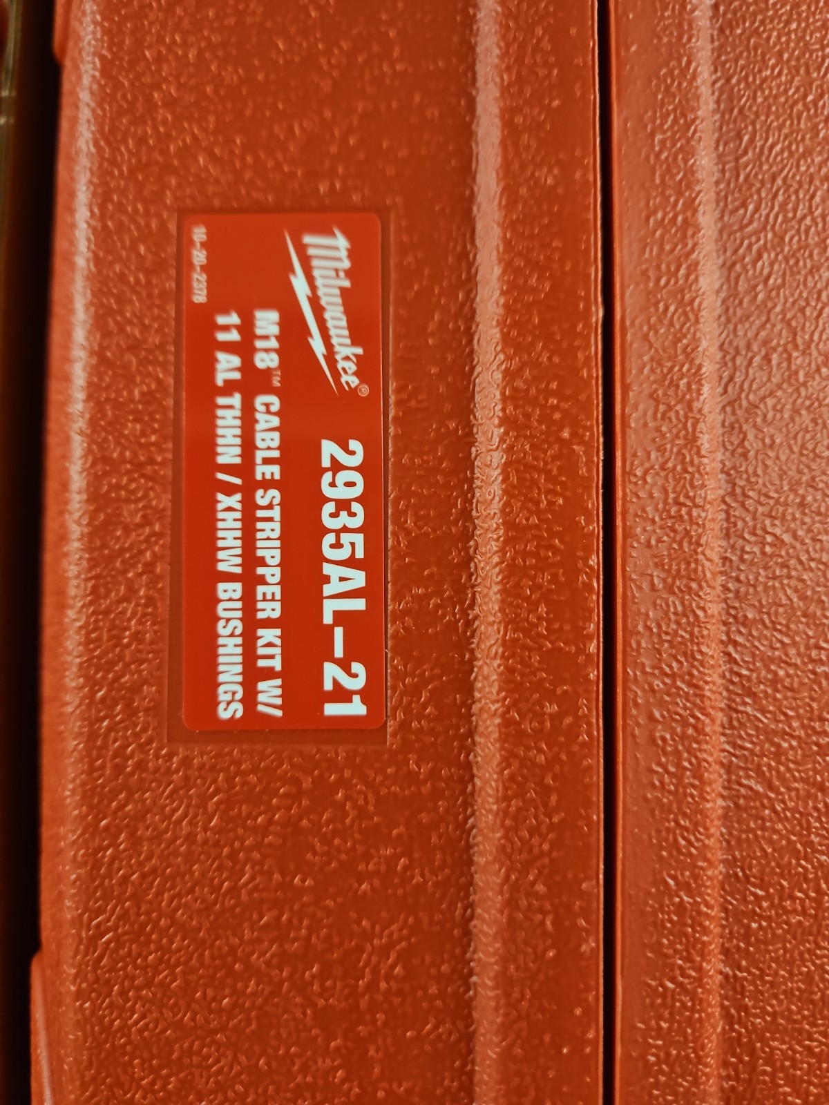Milwaukee 2935AL-21 M18 Cable Stripper Kit W/11 AL THHN / XHHW Bushings