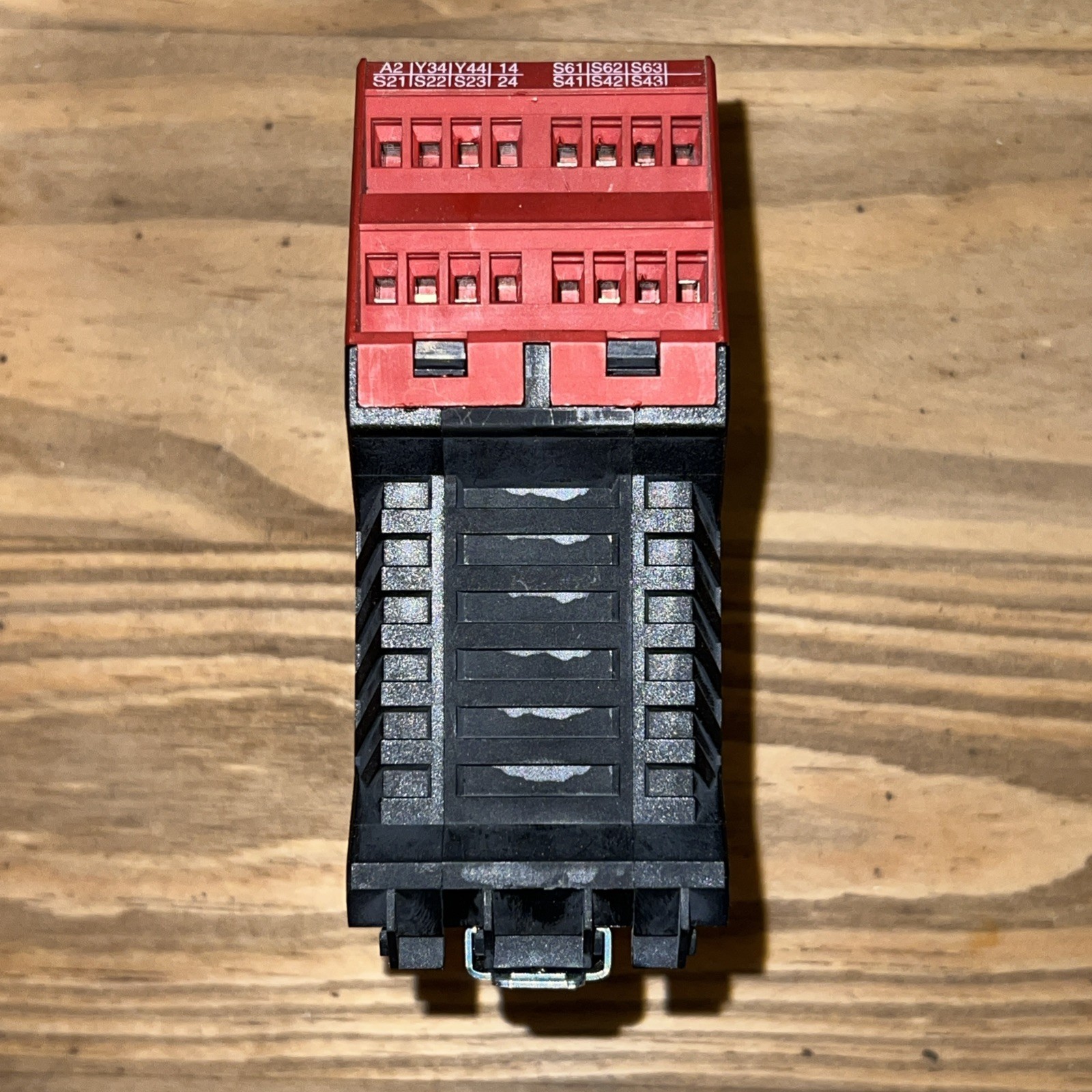 SCHNEIDER ELECTRIC XPSDME1132 24VDC 1.5A NSNP