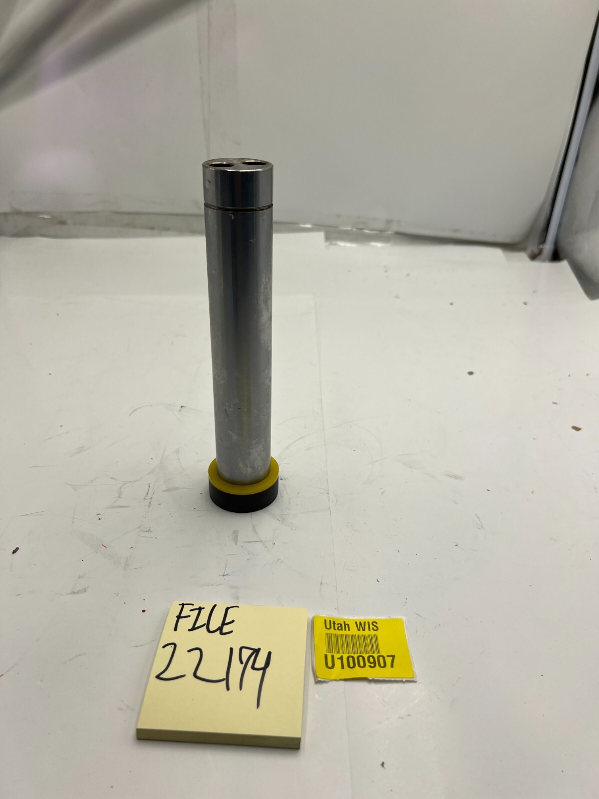 Standard Lifters Inc Guide Pin Keeper GK125 8.125 E 8-3/4″ Height 1.49″ Diameter