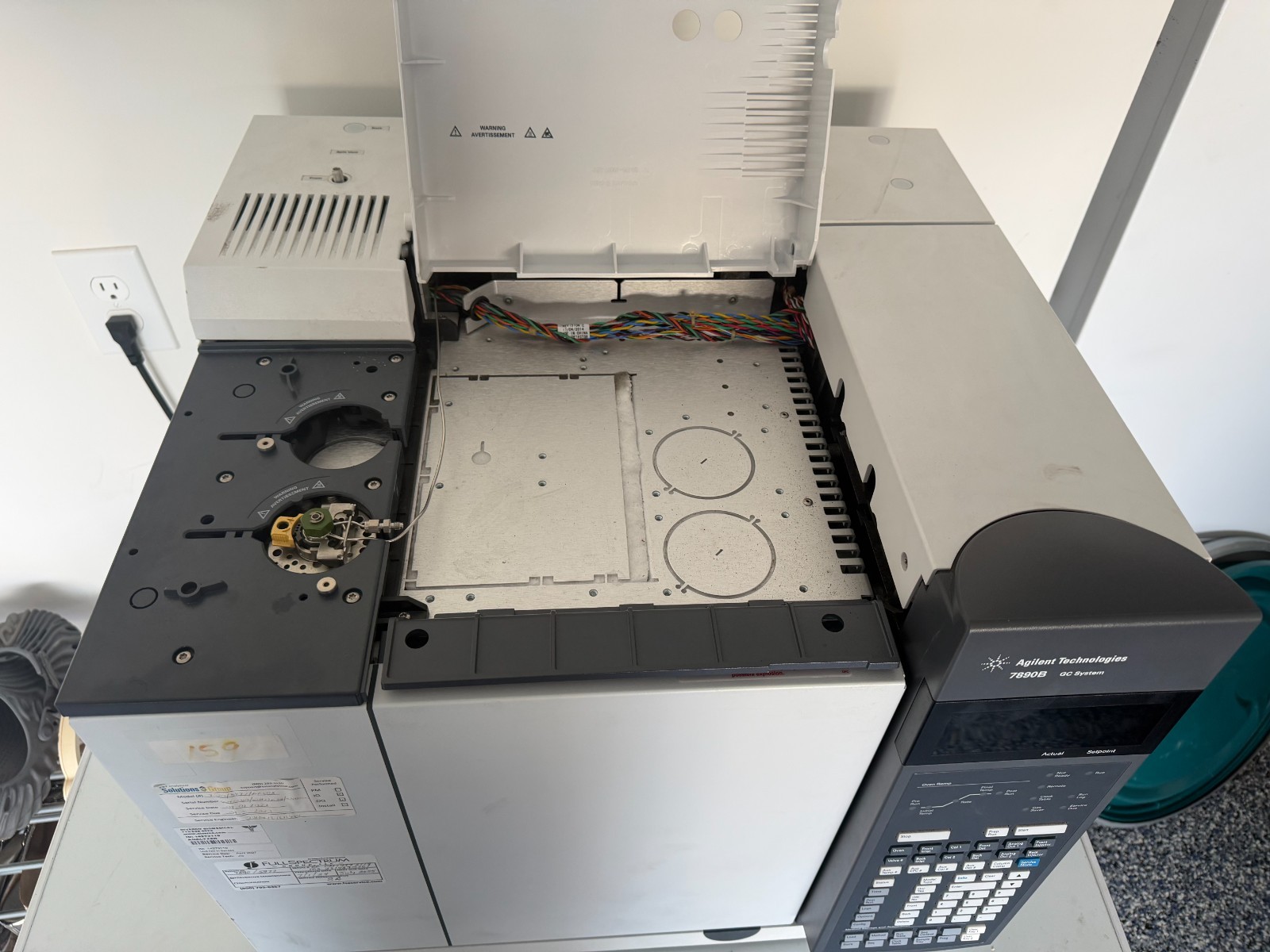 Agilent Technologies 7890B Gas Chromatograph System