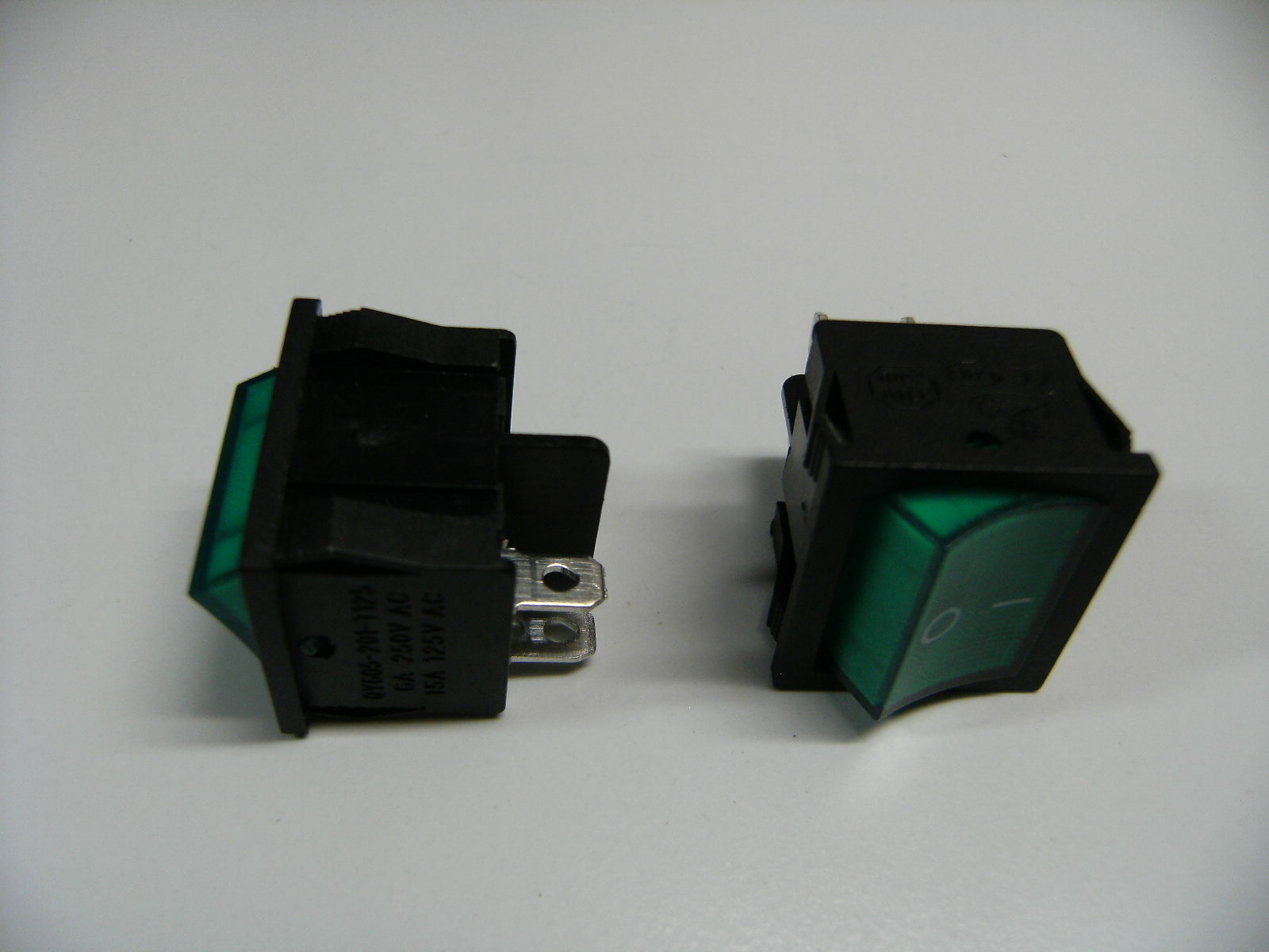 2Pc Pack QY605-201-T125 6A 250V 15A 125V Green Power Switch Rocker 2 Position 4P