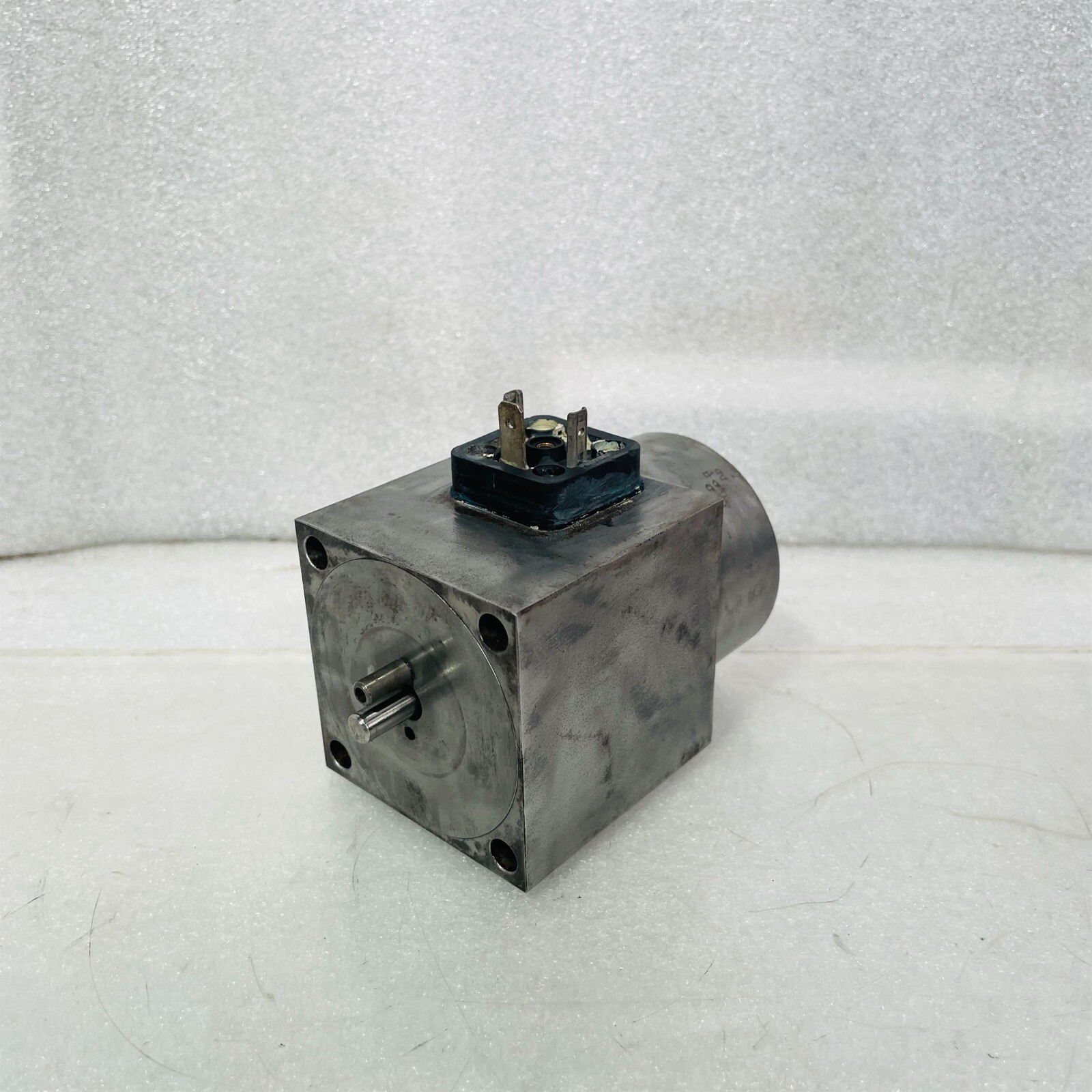 Bosch 0 831 006 033 Solenoid Coil 2.45A 0831006033