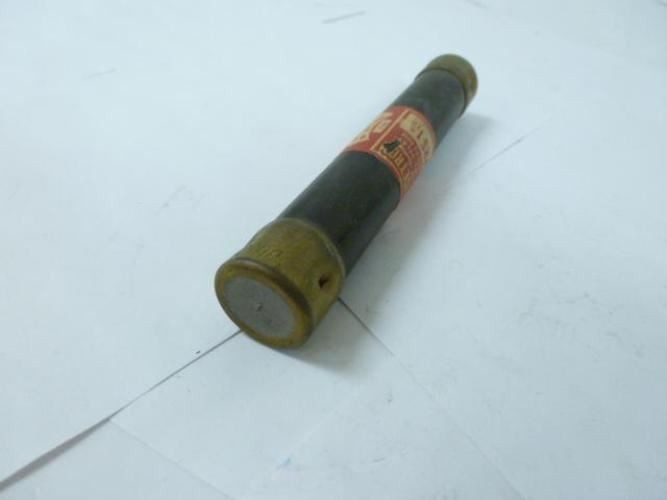 198400 Old-Stock; Fusetron FRS1 8/10 Fuse; 1-8/10 Amps; 600V