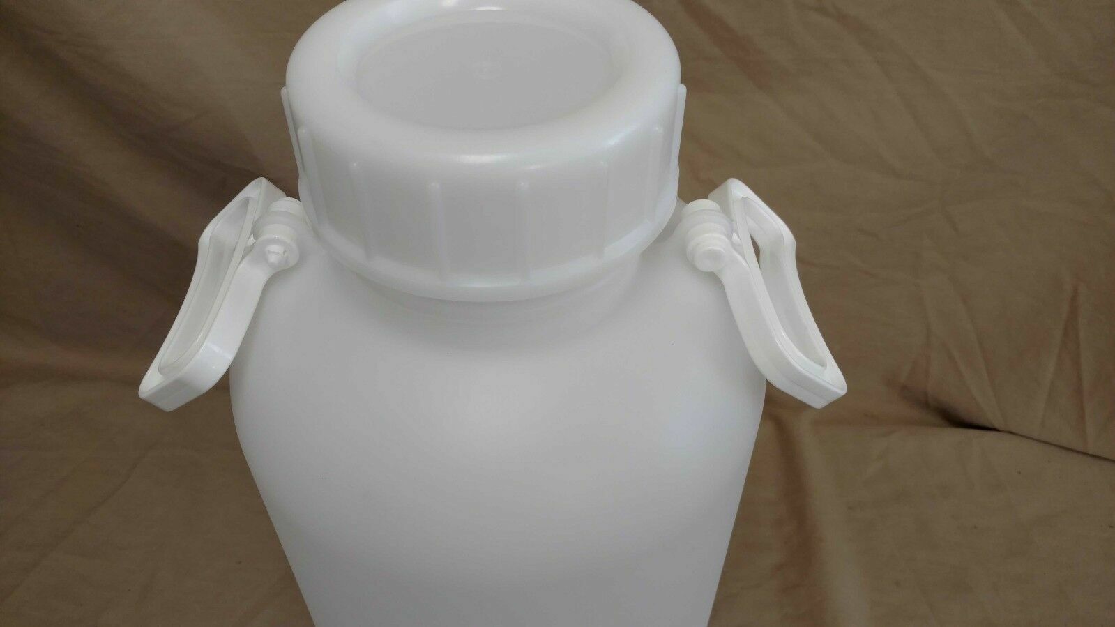 Small 10 Liter (2.6 Gallon) Thick Plastic Bottle With Handles, New! KM-340 (One)