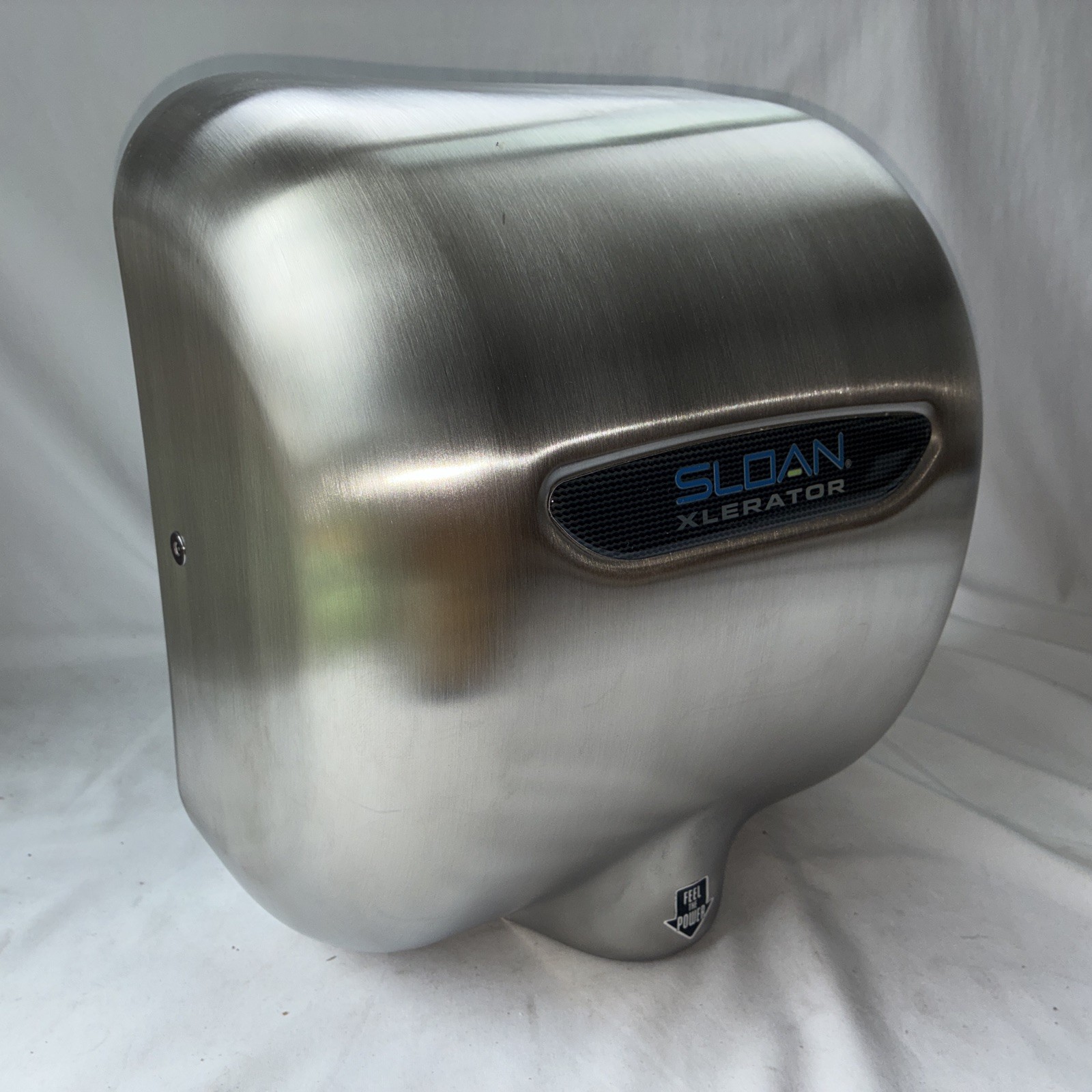 SLOAN XLERATOR MODEL EHD-501-SS WALL MOUNTED Automatic Hand Dryer