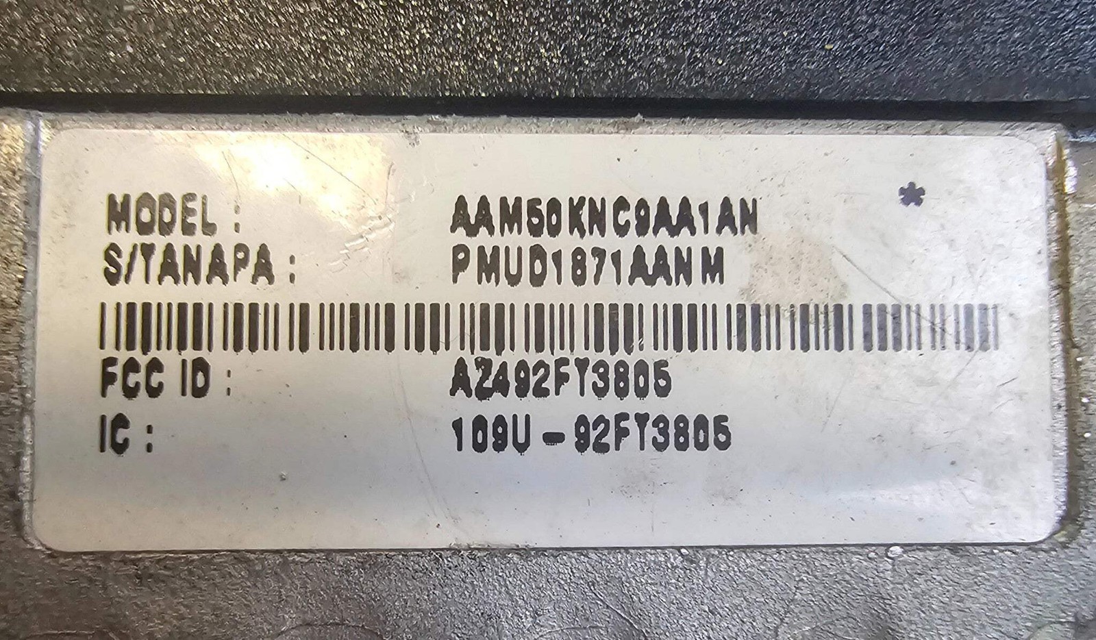 Motorola CM200 VHF (146 – 174) MHz 4 ch 25 Watts (AAM50KNC9AA1AN)