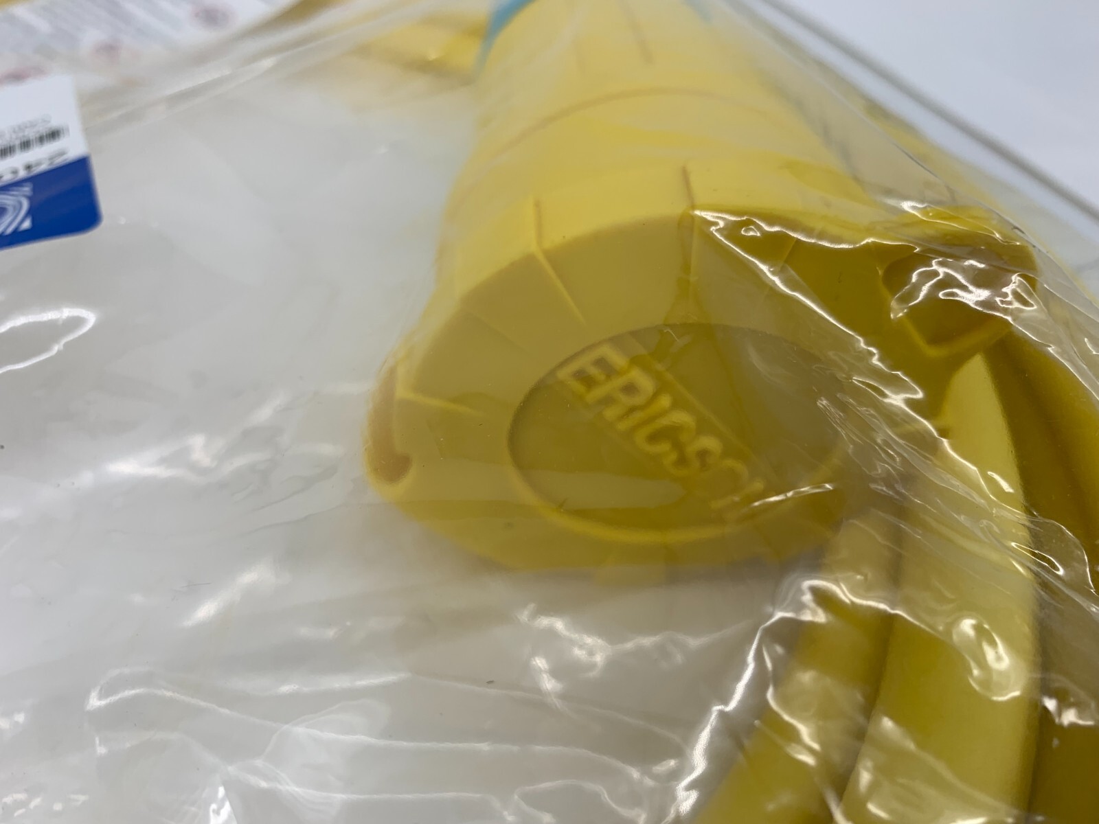 Ericson 24010255 Cord Drop Perma-Kleen Antimicrobial 20′ 12/4 Yellow Cable 125V