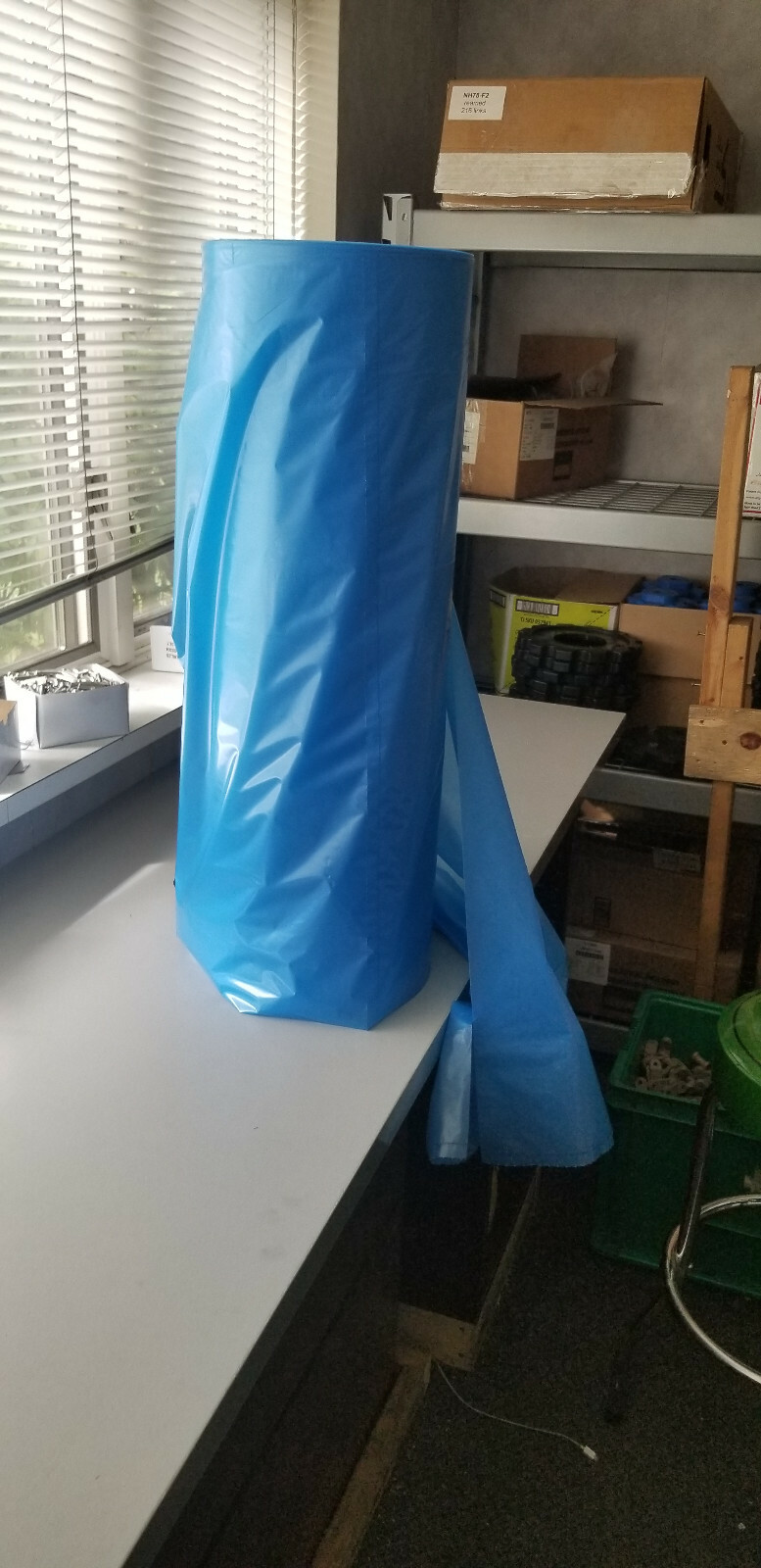 Flat Poly Bags on roll 29″ x 26″ Blue Bags, 1.6 mil, 825 bags per roll.