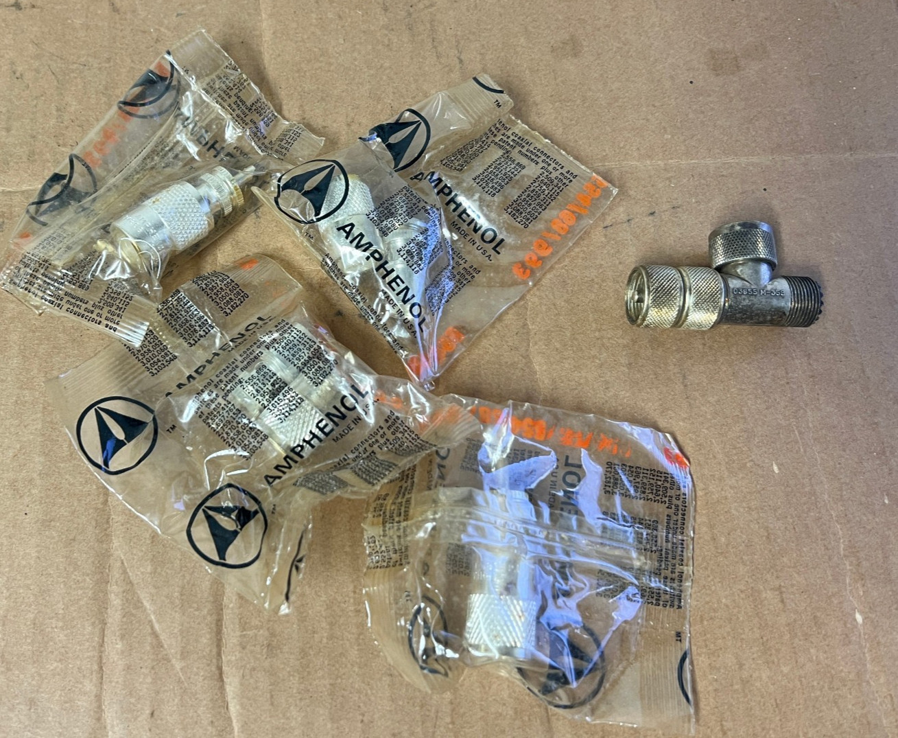 5 Amphenol PL 259 Connectors m 358 Tee connector w male adapter