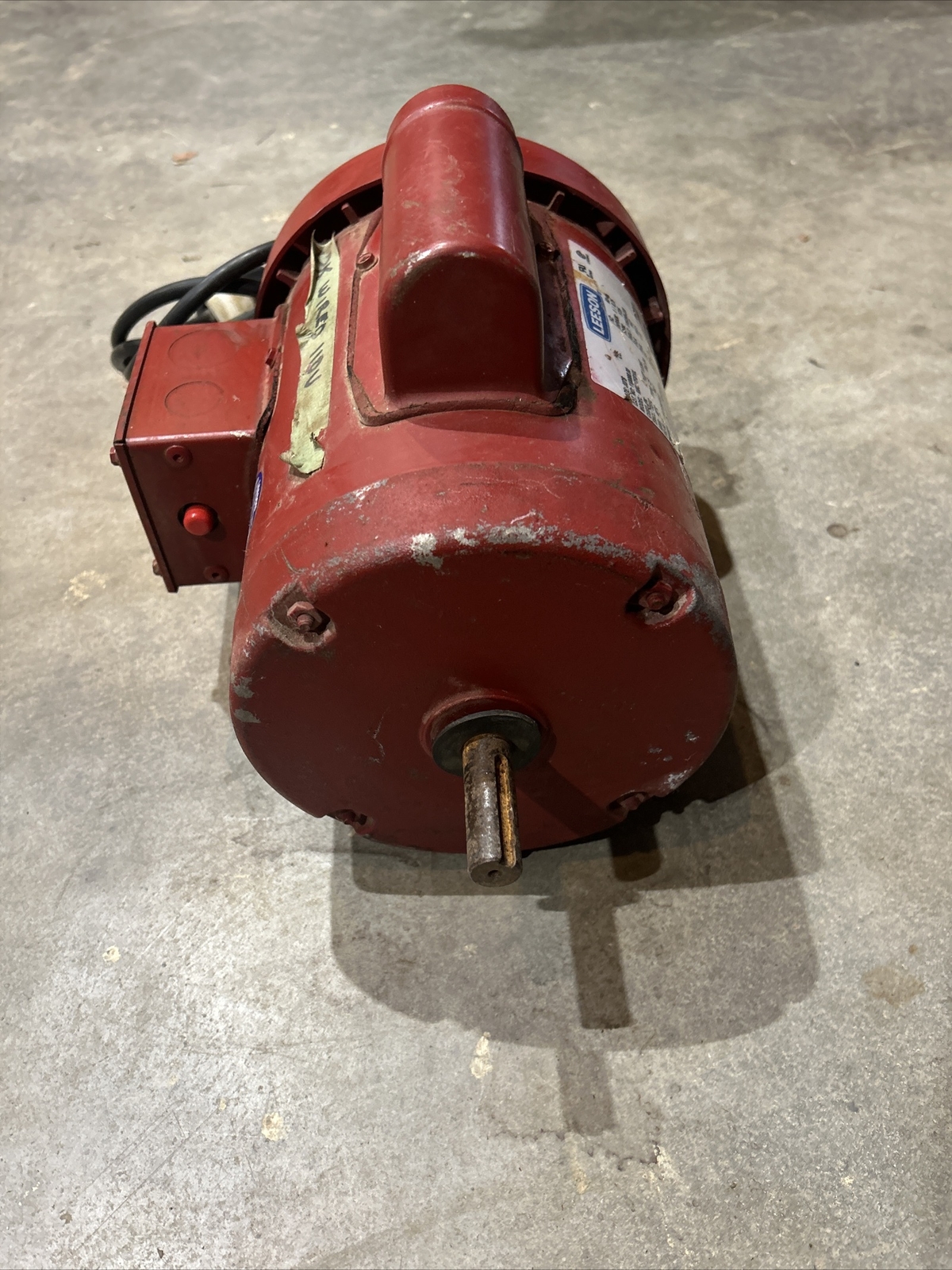 Leeson M6C17FB10L 1/0.75HP 115/208-230V 1725/800RPM 56FR 1PH 60HZ TEFC