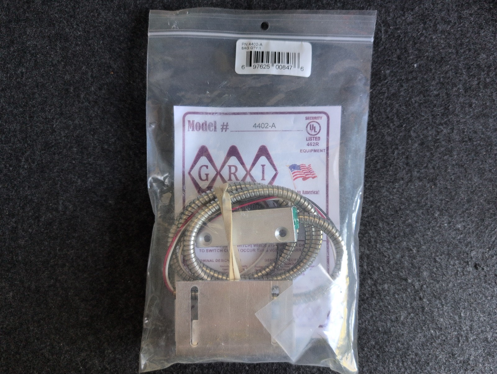 GRI 4402-A Industrial Surface Mount Switch Magnet Contact Armored Cable (NEW)