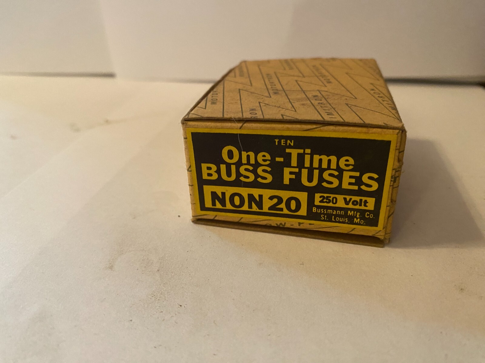Box of 10: One-Time Buss Fuses NON20, 20 Amp, 250 Volt (BS-1014)