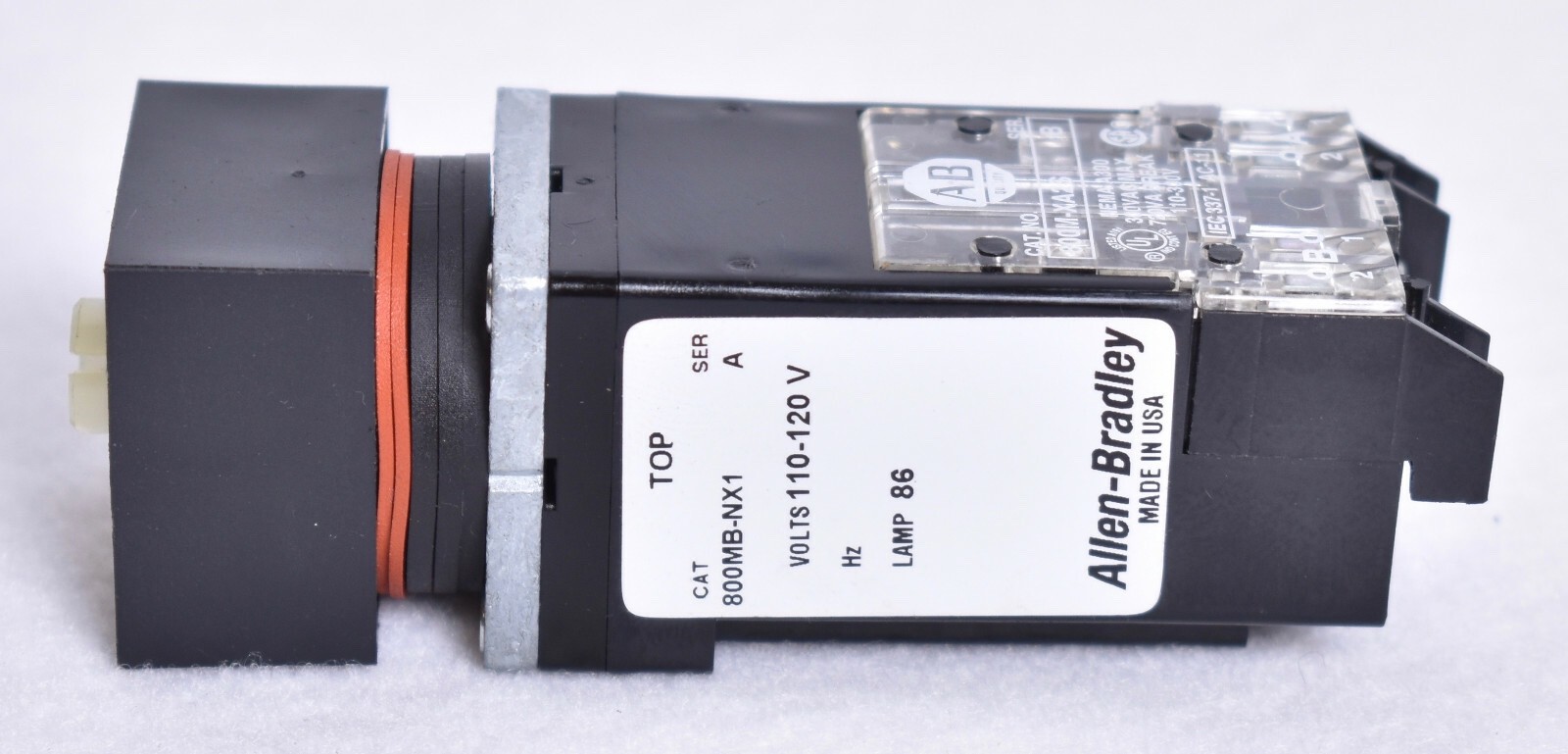 AB Allen Bradley Selector Switch 800MB-NX1 800M-XA2S