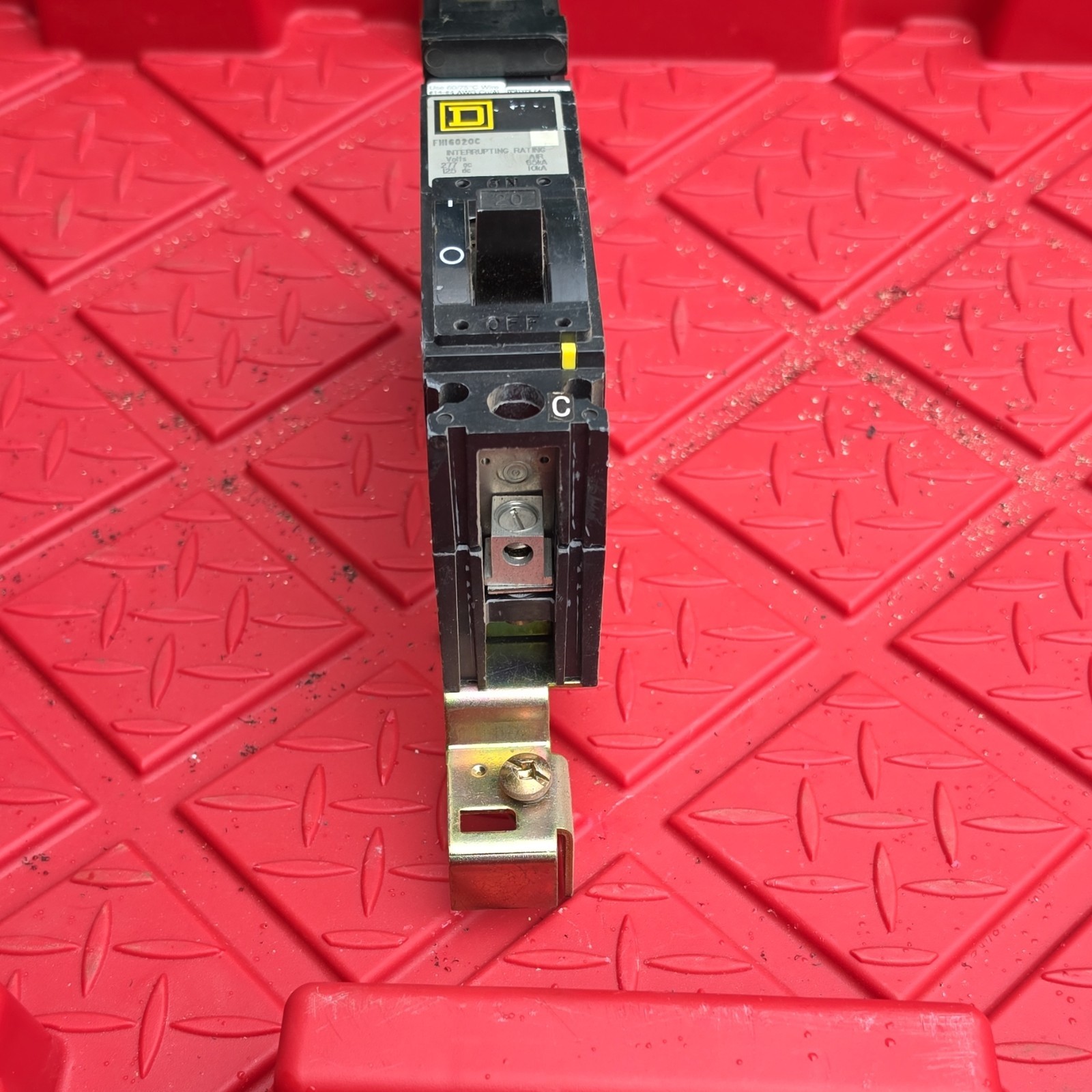 Square D FHG6020C 20A 1-Pole Bolt-On Thermal Circuit Breaker 101-150V AC