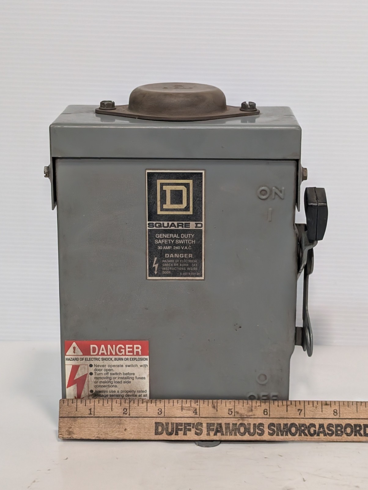 Square D D221NRB, E2 Series general duty safety switch, 240VAC, 30A, Rainproof