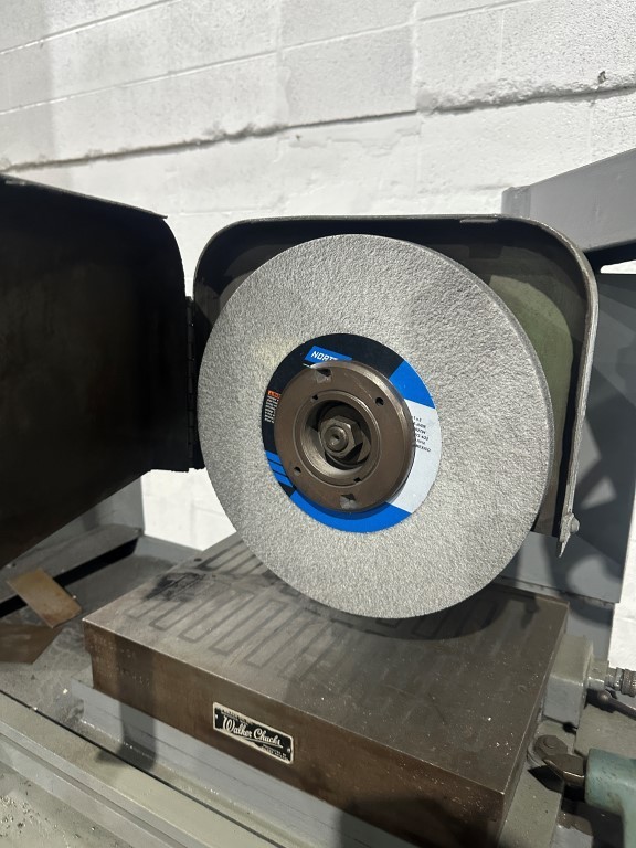 NORTON 10″ X 15″ SURFACE GRINDER – Electro-Magnetic Chuck