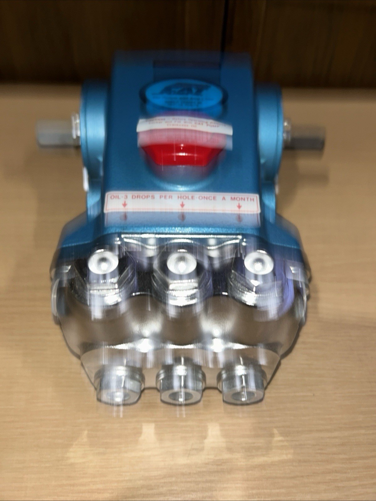 CAT PUMPS Plunger Pump 4 GPM 2200 PSI 1/2″Inlet 3/8″ Discharge Blue/Silver 310